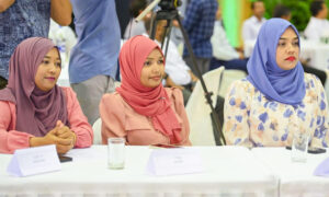 8 ކުންފުނީގެ މެނޭޖިން ޑިރެކްޓަރުންނަށް ތިއްބަވާނީ އަންހެނުން: މުއިއްޒު