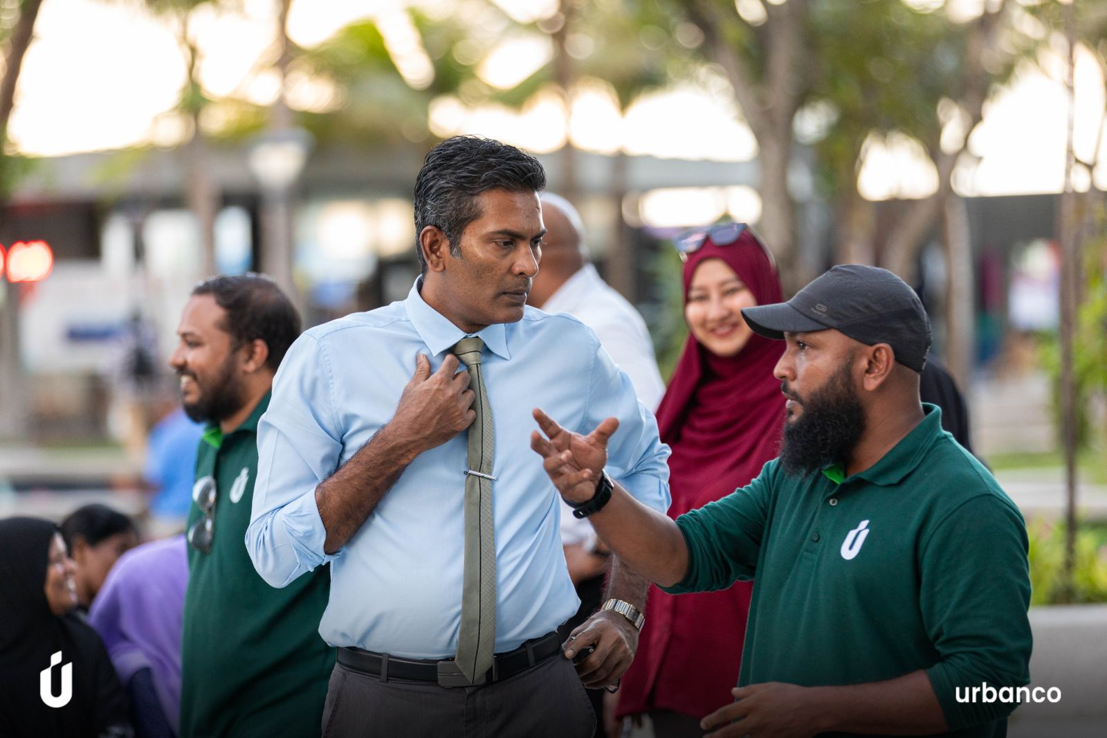 ފަޒުލް ހިޔާ ސަރަހައްދަށް ވަޑައިގެން ދިރިއުޅޭ މީހުންނާއި، ވިޔަފާރި ކުރައްވާ ފަރާތްތަކާއި ބައްދަލުކޮށްފި