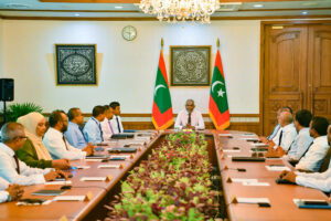 1 ފެބްރުއަރީން ފެށިގެން ކިޔަވާކުދިންގެ ކުރެޑިޓް ކާޑުން ޑޮލަރު ނެގޭ ލިމިޓް އިތުރު ކުރުމަށް ނިންމައިފި