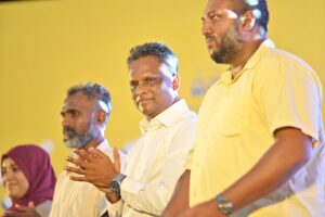 މީޑިއާތައް ބްލޮކްކޮށް، ފިޔަވަޅު އެޅުމަކީ ނާތަހުޒީބު އަމަލެއް: އާދަމް އާޒިމް