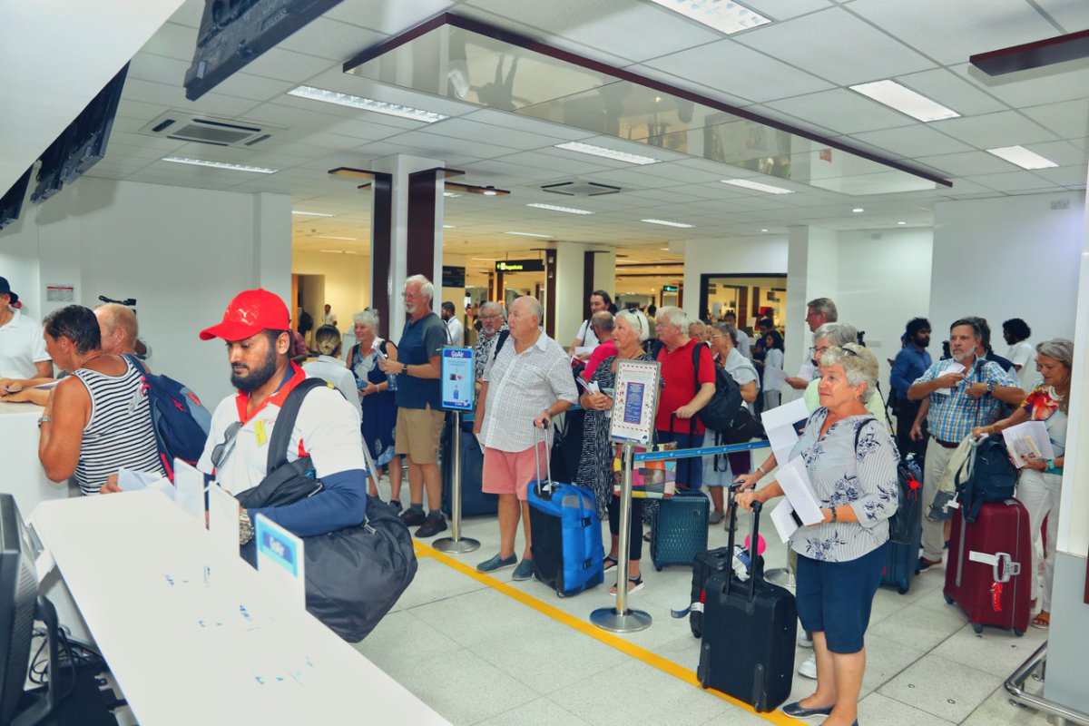 ހުޅުލެވެސް ފެނުއަޑީގައި، ދަތުރުކުރަން ދަތިވެދާނެތީ ސަމާލުވުމަށް އެދިއްޖެ