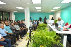 ގުޅިގެން މަސައްކަތްކޮށް، މަޖިލިހުގެ ސުޕަރ މެޖޯރިޓީ ހޯދޭނެ: ރައީސް