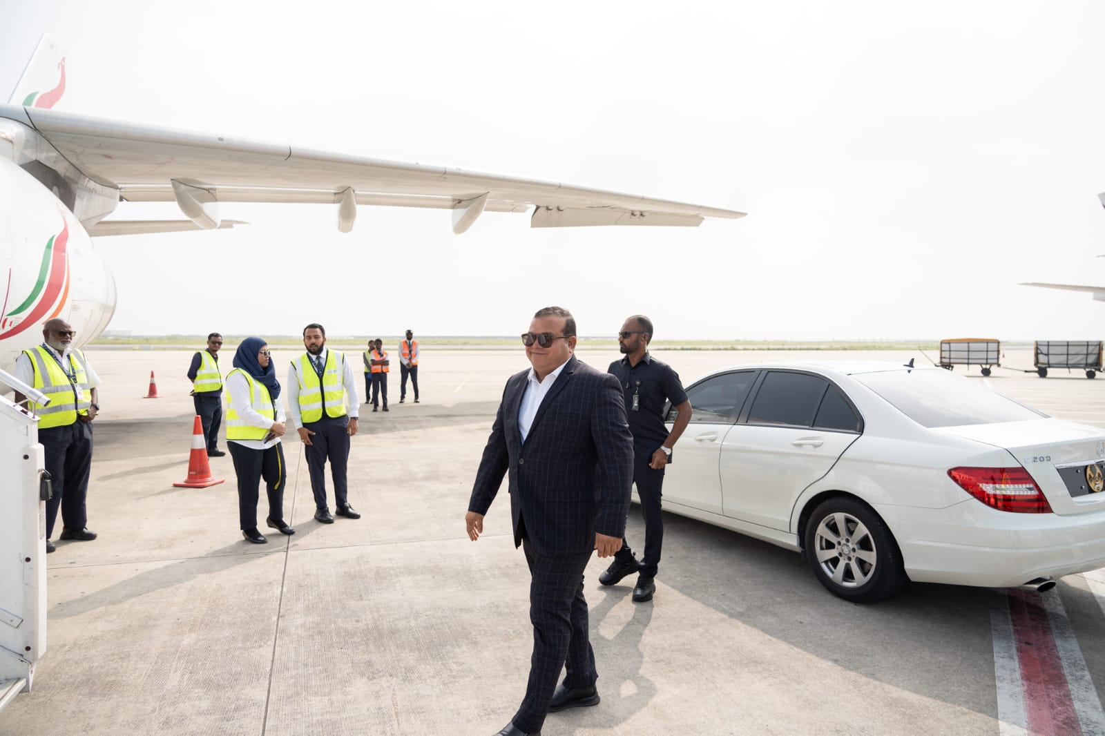 ރަސްމީ ދަތުރުފުޅެއްގައި މަޖިލިސް ރައީސް ލަންކާއަށް ފުރާވަޑައިގެންފި