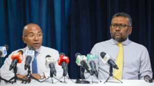 ދެ ޕާޓީން އެއްބަސްވީ މަޖިލިހުގައި އެކީގައި މަސައްކަތް ކުރުމަށް އެކަނި