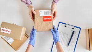 ޕޯސްޓް މެދުވެރިކޮށް ރާއްޖެއެތެރެކުރަން އުޅުނު ގިނަ އަދަދެެއްގެ މަސްތުވާތަކެތި އަތުލައިގެންފި