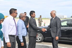 ރައީސުލްޖުމްހޫރިއްޔާގެ ދެކަނބަލުން ޗައިނާއަށް ކުރެއްވި ފުރަމާނަ ދަތުރުފުޅަށްފަހު މާލެ ވަޑައިގެންފި