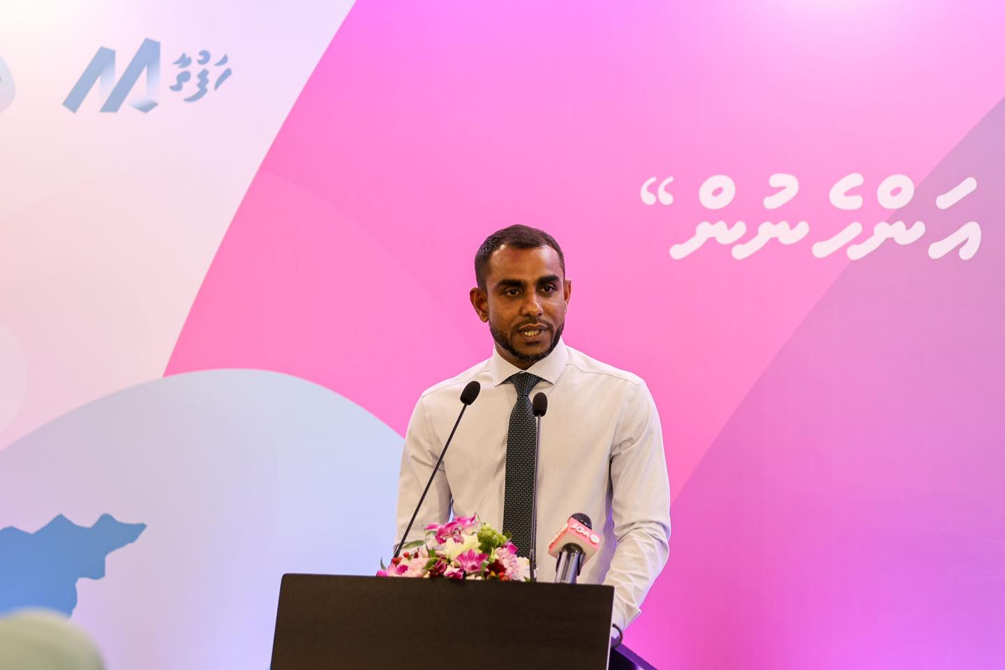 ފަތުރުވެރިކަމުގެ ސިނާއަތުގައި އަންހެނުންނަށް ހުރި ގޮންޖެހުންތައް ހައްލު ކޮށްދޭނަން: ފައިސަލް