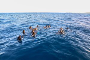 މަސްވެރިންނަށް ޚާއްސަ ރެސްކިއު ޑައިވަރުން ތަމްރީނުކުރަން ފަށައިފި