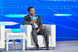 ރަސްމާލެ ބިންހިއްކުން އިތުރަށް ކުރިޔަށް ގެންދިއުމުގެ ވިސްނުންހުރީ ގުޅީފަޅު ހިއްކާ ނިމުމުން: މުއްތަލިބު