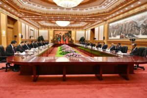 ޗައިނާއާއި އާއި ރާއްޖެއާއި ދެމެދު ރަސްމީ ވާހަކަތައް ބާއްވައިފި