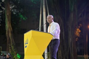 ހަގީގަތް ހާމަކުރުމުގައި ނޫސްވެރިން ފަސްނުޖެހި، ޑިމޮކްރެސީގެ ދަތުރުގައި ދެމި ތިބުމަކީ މުހިންމު ކަމެއް: ރައީސް ސާލިހު