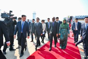 ރައީސްގެ ދެ ކަނބަލުންނަށް ޗައިނާއިން ރަތް ދޫލައިގެ މަރުހަބާއެއް!