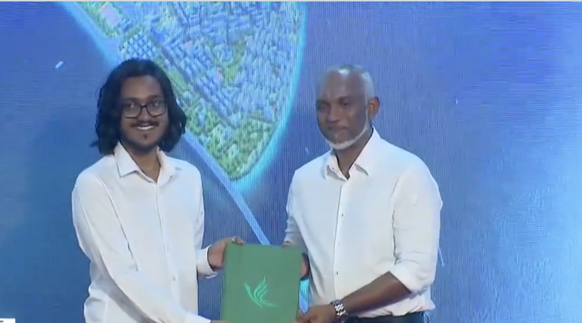 ޑިމޮކްރެޓްސްގެ ހިންނަވަރު ދާއިރާގެ ރައީސް ޕީއެންސީއަށް ސޮއި ކޮށްފި
