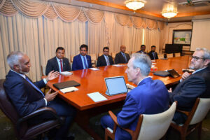 ވަރލްޑް ބޭންކުން ދެކުނު އޭޝިއާ ރީޖަންގެ ވައިސް ޕްރެޒިޑެންޓް ރައީސްގެ އަރިހަށް އިޙްތިރާމުގެ ޒިޔާރަތެއް ކުރައްވައިފި