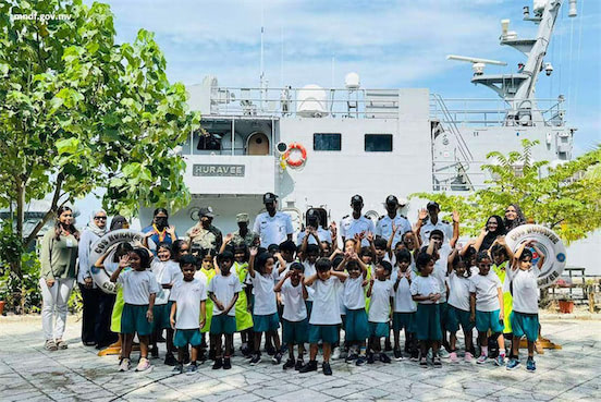 ޗައިމްސް ޕްރީސްކޫލުގެ ދަރިވަރުން، އެމްއެންޑީއެފް ކޯސްޑްގާޑު ޝިޕް ހުރަވީއަށް ޒިޔާރަތްކޮށްފި