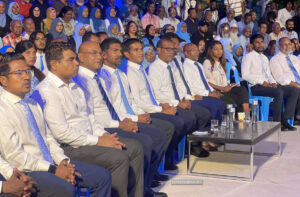 ވަޒީފާ ނުލިބިވާ މީހުންގެ ނިސްބަތް ދުވަހުން ދުވަހަށް އިތުރުވަމުންދާ ދިއުމަކީ ކަންބޮޑުވާ ކަމެއް: ޑިމޮކްރެޓްސް
