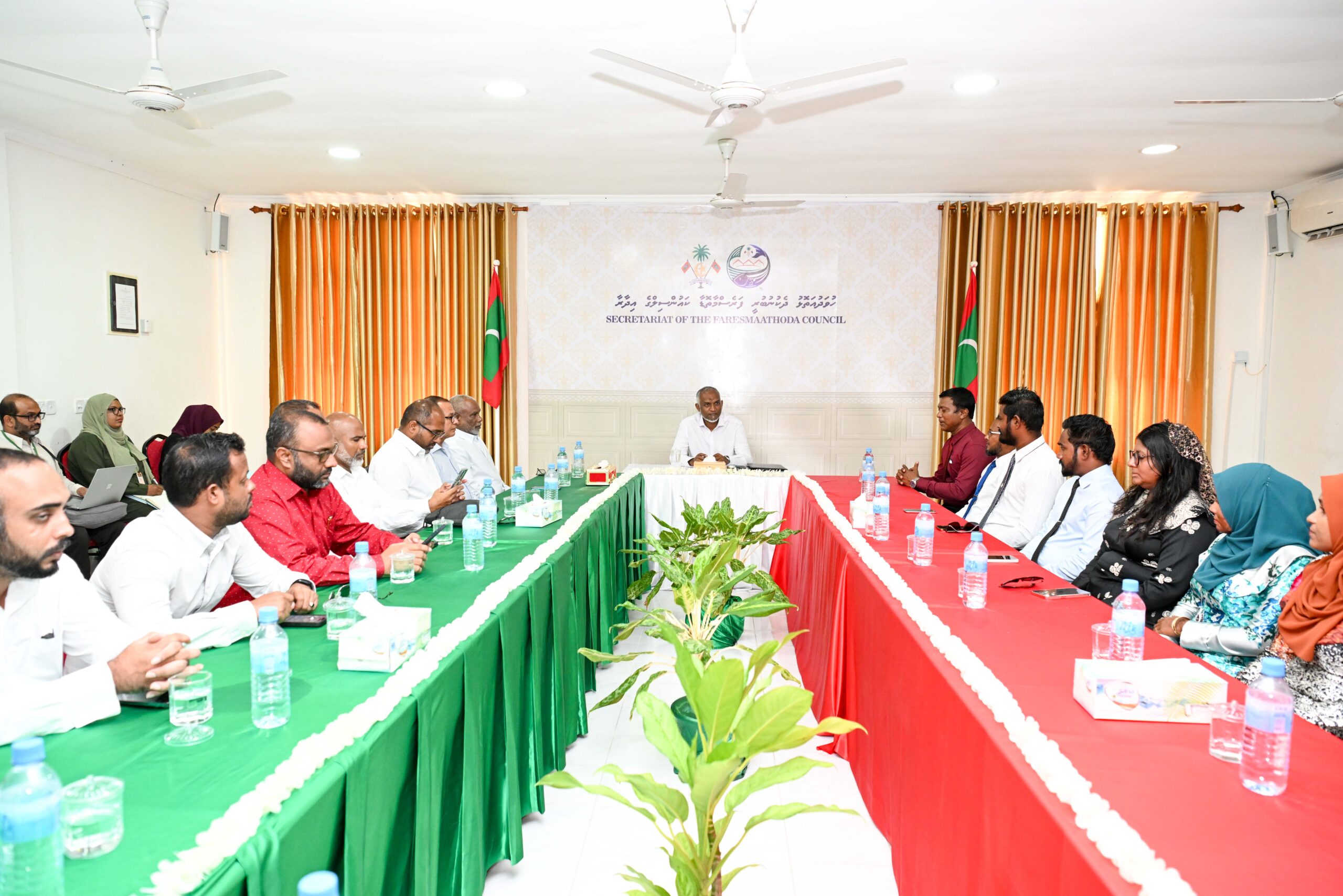 ފަރެސް މާތޮޑާއަށް ކުރިމަތިވެފައިވާ ބަނދަރުގެ ދަތިކަމާއި ބޯހިޔާވަހިކަމުގެ މައްސަލަ ރައީސަށް ހުށަހަޅައިފި