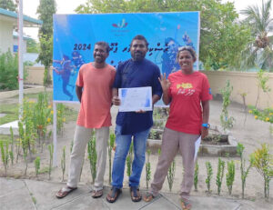 ސ. އަތޮޅުގެ 11 ދޯނިން 11 ފަޅުވެރިއަކު ރެސްކިއުޑައިވަރ ކޯސް ފުރިހަމަކޮށްފި