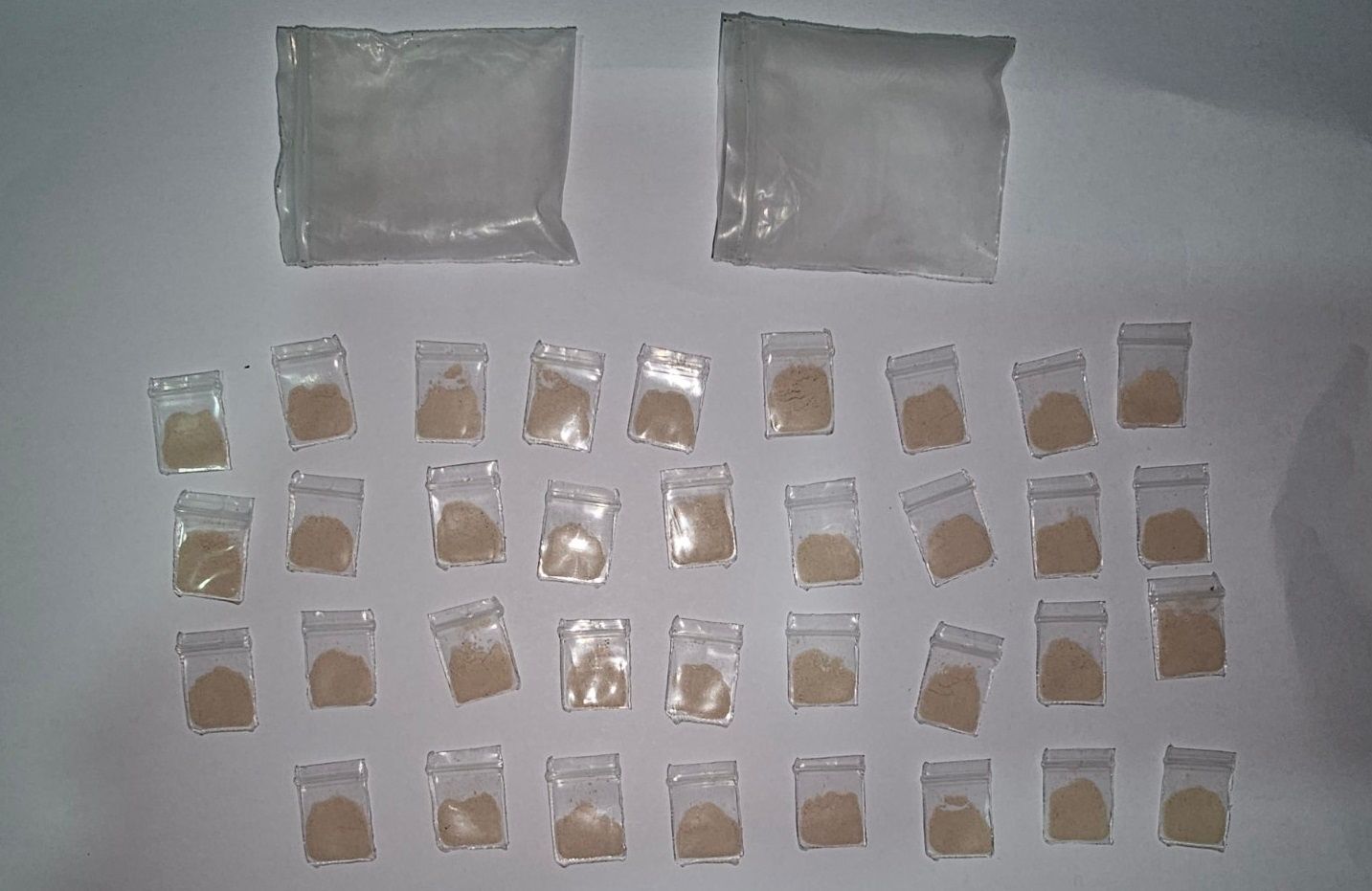 މަސްތުވާތަކެތީގެ މައްސަލައެއްގައި ހަތަރުމީހުން ހައްޔަރުކޮށްފި