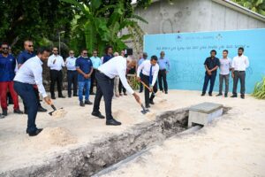 ފުވައްމުލަކު މަގުތައް ހެދުމުގެ މަޝްރޫޢުގެ ދެވަނަ ފިޔަވަހީގެ މަސައްކަތް ރައީސް ފައްޓަވައި ދެއްވައިފި