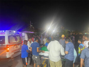 ރޭގެ ލޯންޗު އެކްސިޑެންޓްގައި އަނިޔާވި 2 މީހަކަށް އައިސީޔޫގައި ފަރުވާދެނީ