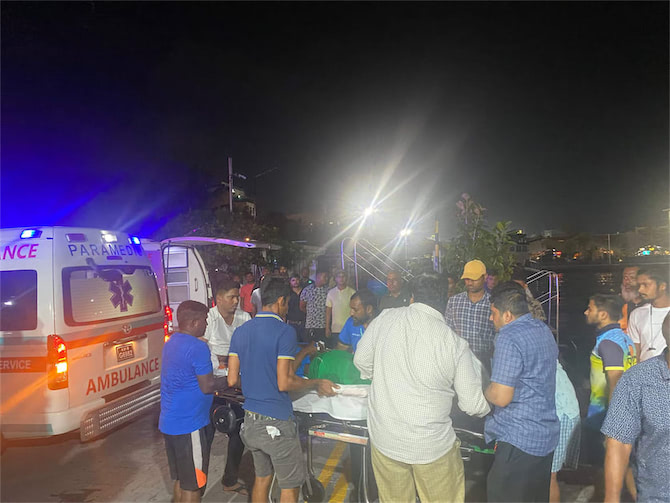 ރޭގެ ލޯންޗު އެކްސިޑެންޓްގައި އަނިޔާވި 2 މީހަކަށް އައިސީޔޫގައި ފަރުވާދެނީ