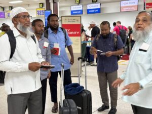 ފުރަތަމަ ބުރުގައި ފުރާ 20 އިމާމުންނާއި ޚަތީބުން މިއަދު މައްކާއަށް ފުރައިފި