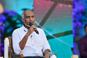 އިގްތިސާދު ހަރުދަނާވާ ވަރަކުން ޑޮލަރުގެ މައްސަލަ ހައްލުވަމުން ދާނެ: ރައީސް