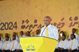 ވެރިކަމުގައި ހިނގި ކަންކަމާއި ހާދިސާތަކުގެ މައްޗަށް ފޮތެއް ލިޔުއްވަނީ