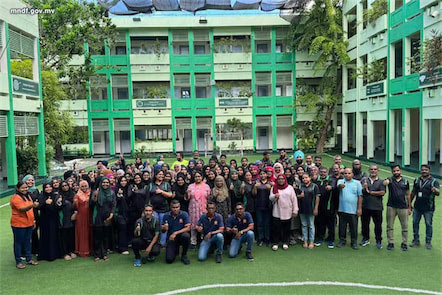 ކަލާފާނު ސްކޫލުގެ 'ޕީޑީ ޑޭ' ގައި ފަޔަރ އެވެއަރނަސް ކުލާހެއް ކުރިއަށް ގެންގޮސްފި