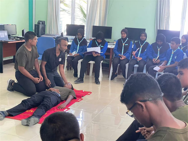 ޓްރޯމާކެއާ އެންޑް ބޭސިކް ފަސްޓް އެއިޑް ކުލާސްތަކެއް ފ. އަތޮޅު ދެރަށެއްގައި ކުރިއަށް ގެންގޮސްފި