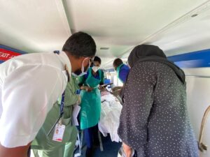 އެއަރ އެމްބިއުލާންސް ސީ ޕްލޭނުން ފުރަތަމަ ފަހަރަށް ބަލި މީހަކު އުފުލައިފި