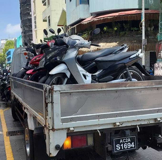 ގަވާއިދާ ޚިލާފަށް ޕާރކު ކުރާ އުޅަނދުތައް ޓޯކުރަން ފަށައިފި