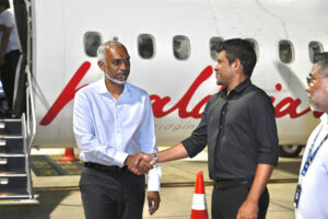 ރ. އަތޮޅަށް ކުރެއްވި ތިން ދުވަހުގެ ދަތުރުފުޅު ރައީސް ނިންމަވާލައްވައިފި