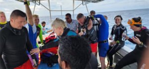 ޑައިވިންއަށް ގޮސް އުޅެނިކޮށް އޮޔާދިޔަ 13 ޓުއަރިސްޓަކު ސަލާމަތް ކޮށްފި