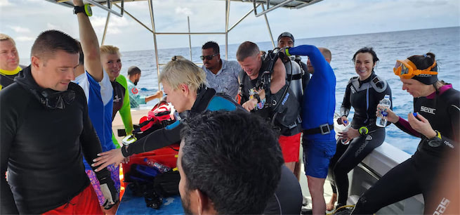 ޑައިވިންއަށް ގޮސް އުޅެނިކޮށް އޮޔާދިޔަ 13 ޓުއަރިސްޓަކު ސަލާމަތް ކޮށްފި