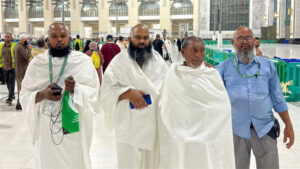 އުމްރާއަށް ގޮސް އުޅެނިކޮށް ގެއްލުނު މީހާ ފެނިއްޖެ، ހާލު ރަނގަޅު