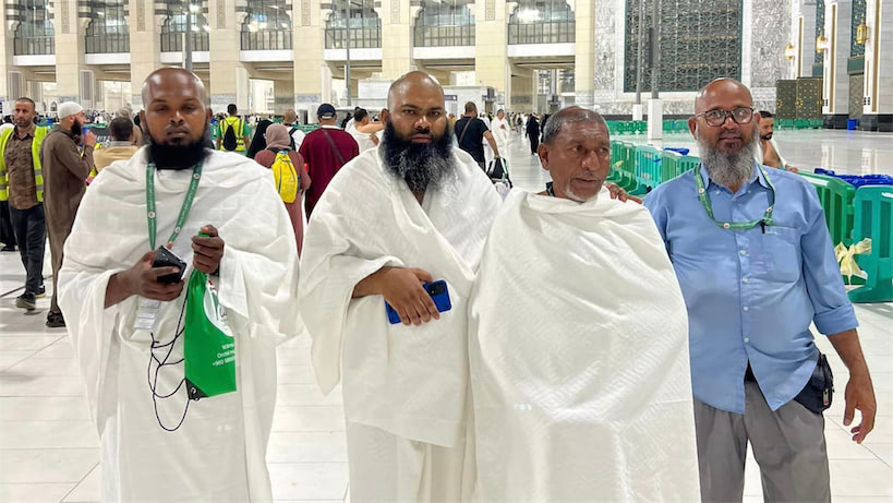 އުމްރާއަށް ގޮސް އުޅެނިކޮށް ގެއްލުނު މީހާ ފެނިއްޖެ، ހާލު ރަނގަޅު