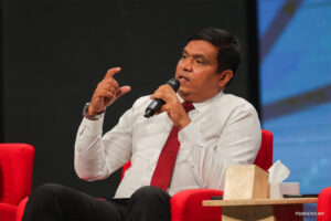 އާރްޓީއެލްގެ ޚިދުމަތް ދޭ އަތޮޅުތަކުގައި ބެކަޕް އުޅަނދު ނެތުމުން ދަތިތަކާ ކުރިމަތިވޭ: މިނިސްޓަރު