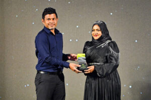 ފަހި ދިރިއުޅުން ކޯޕަރޭޝަން ލިމިޓެޑްގެ 5 ވަނަ އަހަރީ ދުވަހުގެ މުނާސަބަތުގައި ބޭއްވި ޙަފުލާގައި ނައިބު ބައިވެރިވެވަޑައިގެންފި