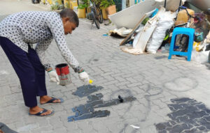 ވިލިމާލެ މަގުމަތީގައި ނުރަގަޅުކޮށް ކުރަހާފައި ހުރި ގްރެފިޓީތައް ފިލުވަން ފަށައިފި