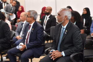 ބައިނަލްއަގުވާމީ ނިޒާމުތަކަށް ކުރާ އިތުބާރާއި އުއްމީދުތައް ވަނީ ގެއްލެން ފަށާފަ: ރައީސް