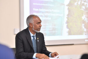 ތަރައްގީއާއި ކުރިއެެރުމަށް ކުރާ މަސައްކަތުގައި ސިޑްސްގެ ގައުމުތައް ނަމޫނާއަކަށް ވާންޖެހޭ: ރައީސް