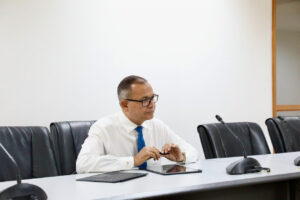 ފެނަކައިގެ ވައްކަމުގައި ބައިވެރިވާ އެންމެންގެ މައްޗަށް ތަހުގީގު ހިންގުމަށް ގޮވާލައިފި