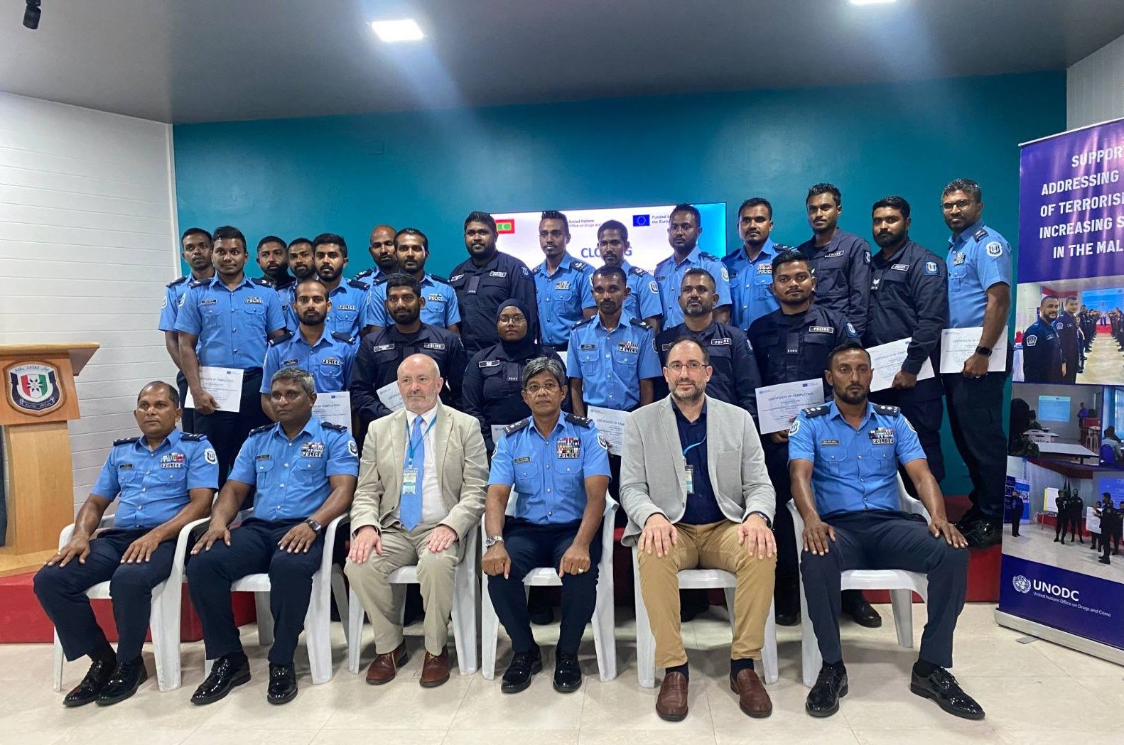 ކަނޑުމަތީގައި ހިންގާ ޓެރަރިޒަމްގެ އަމަލުތަކުގައި ފުލުހުން އަމަލުކުރާނެ ގޮތުގެ ތަމްރީނު ޕްރޮގްރާމެއް ހިންގައިފި