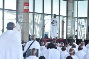 ުފުރަތަމަ ބެޗްގެ ހުރިހާ ހައްޖުވެރިންވެސް އުމްރާކޮށް ނިންމައިފި