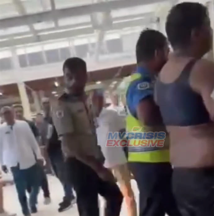 އިޖުތިމާއީ މިންގަޑާއި ޚިލާފަށް ހެދުން އަޅައިގެން އުޅުން ބިދޭސީއަކު ހައްޔަރު ކޮށްފި