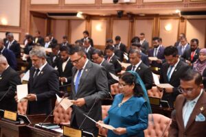 19 ވަނަ މަޖިލީހުގެ ގަވާއިދަށް ވަގުތީ ގޮތުން އަމަލުކުރަން ފާސްކޮށްފި