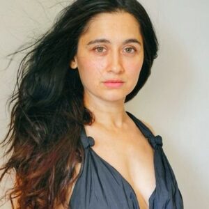 ރީތި ކަމުން ރޯލުތަށް ގެއްލުން: ސަންޖީދާ