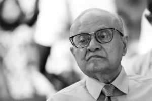 އިސްރާއީލުގެ ޕާސްޕޯޓު ރާއްޖެއަށް މަނާކުރުމަށް ސަރުކާރުން ނިންމި ނިންމުމަށް މައުމޫނުގެ ތައުރީފު